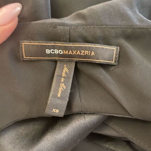 BCBG MaxAzria 100% silk open back blouse, XS - Picture 5 of 6